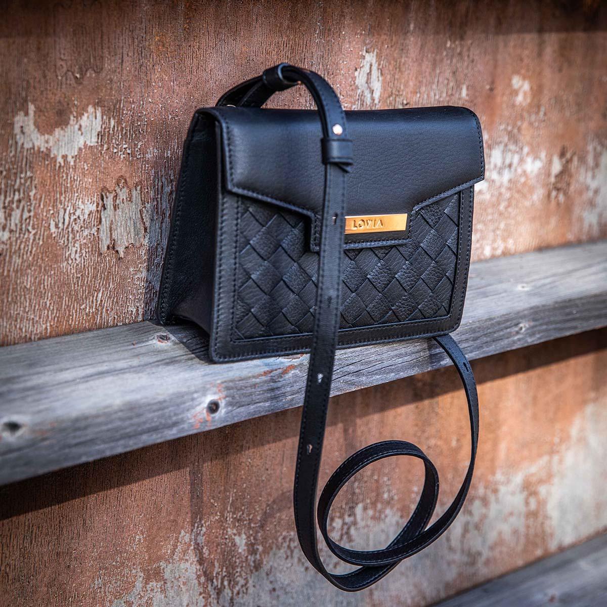 Kaiho Crossbody