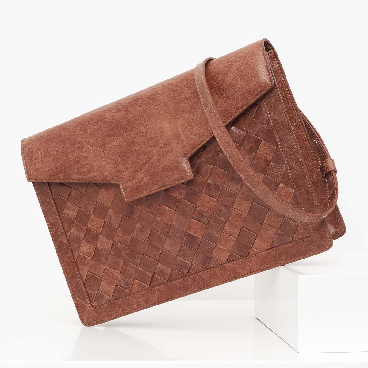 Kainut crossbody