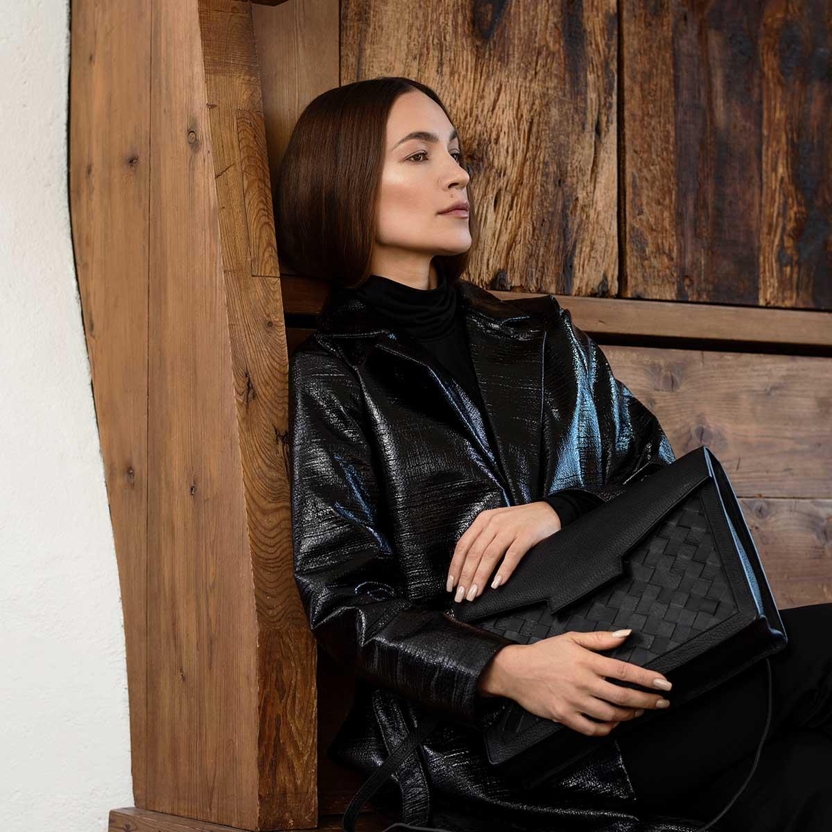 Kainut Crossbody