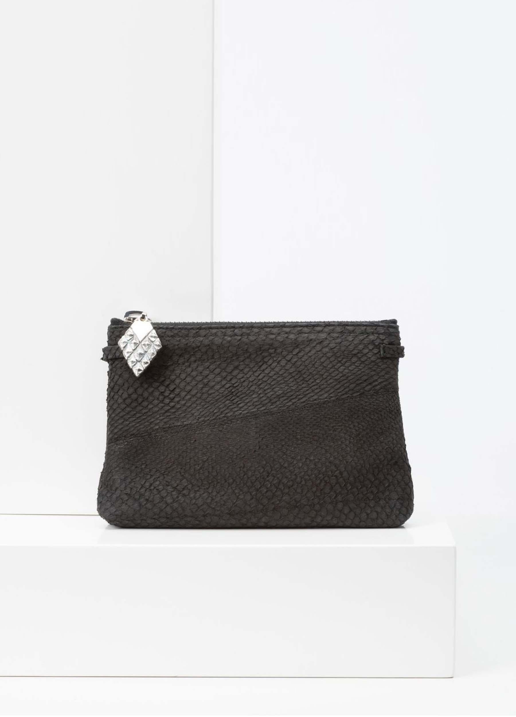 Laine Pouch sample