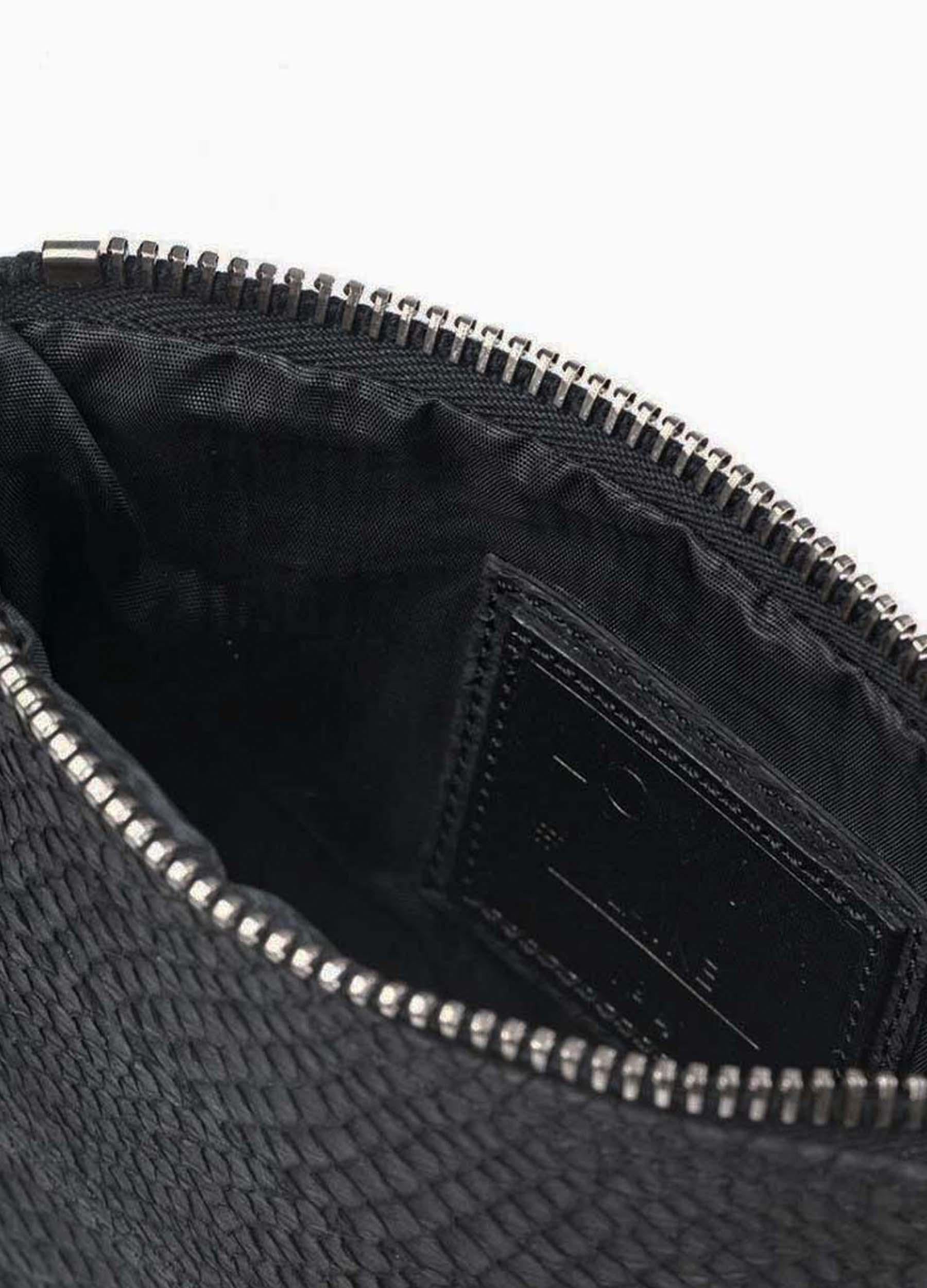 Laine pikkulaukku sample