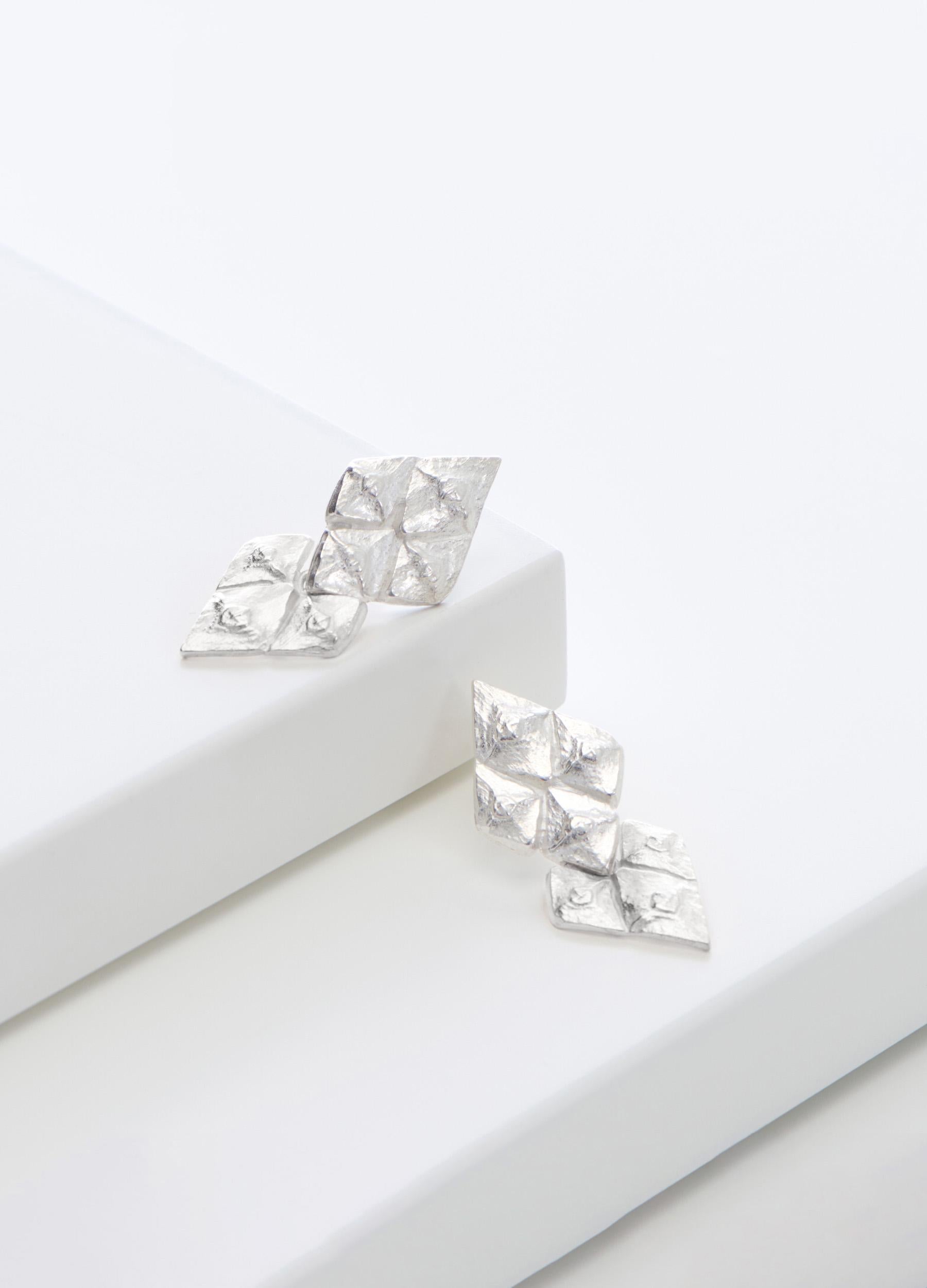 Pihka Small Earrings