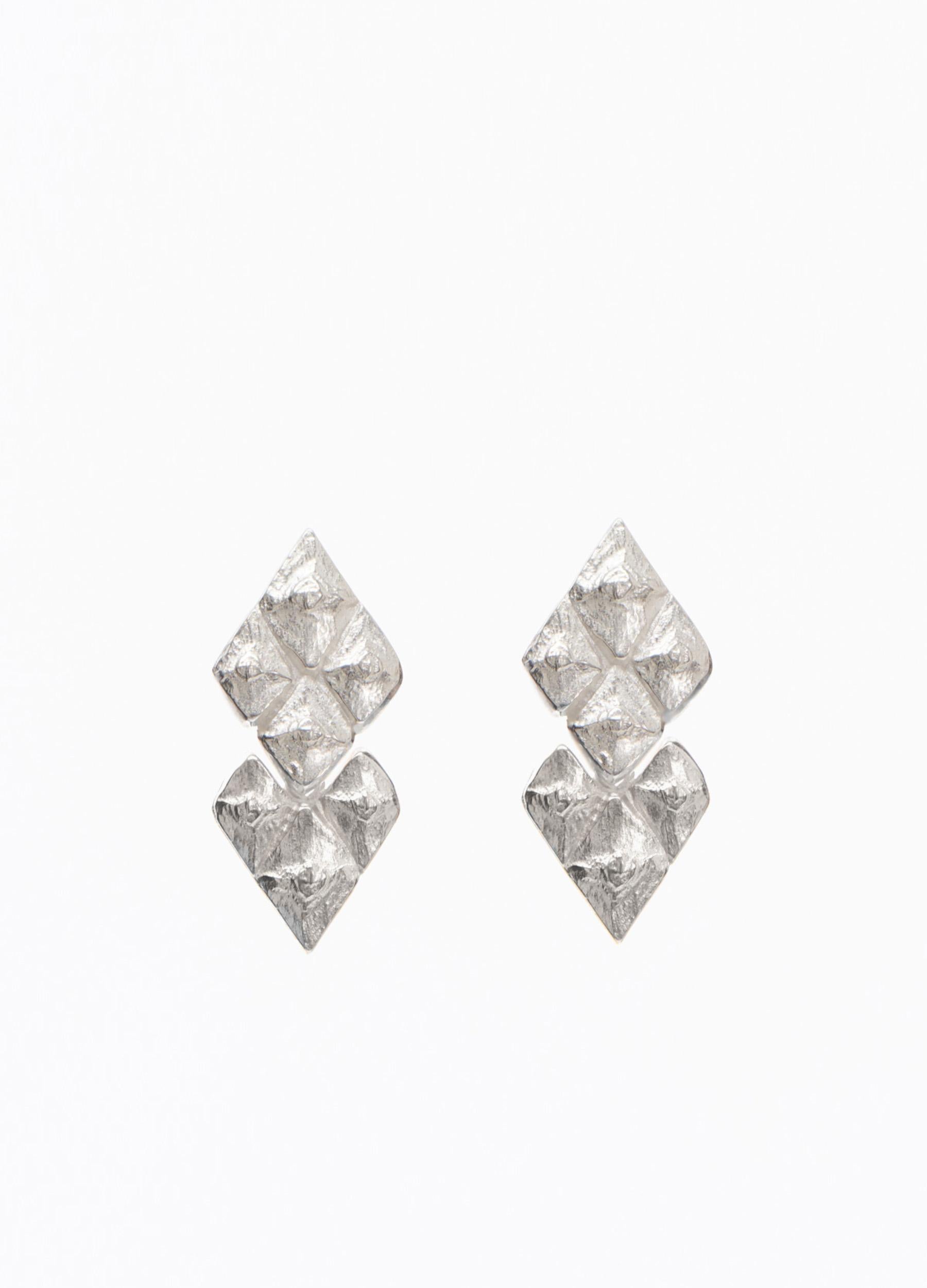 Pihka Small Earrings
