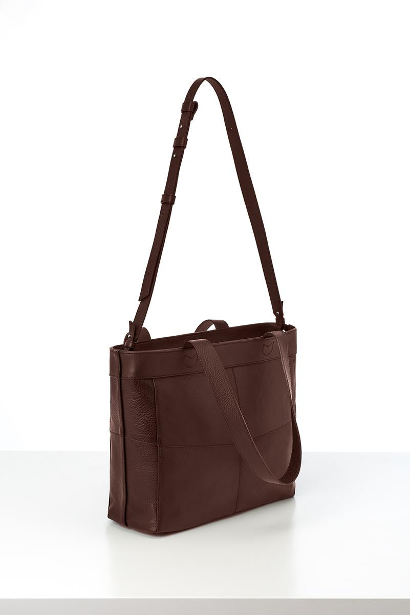 Riihi Tote Bag Dark Brown