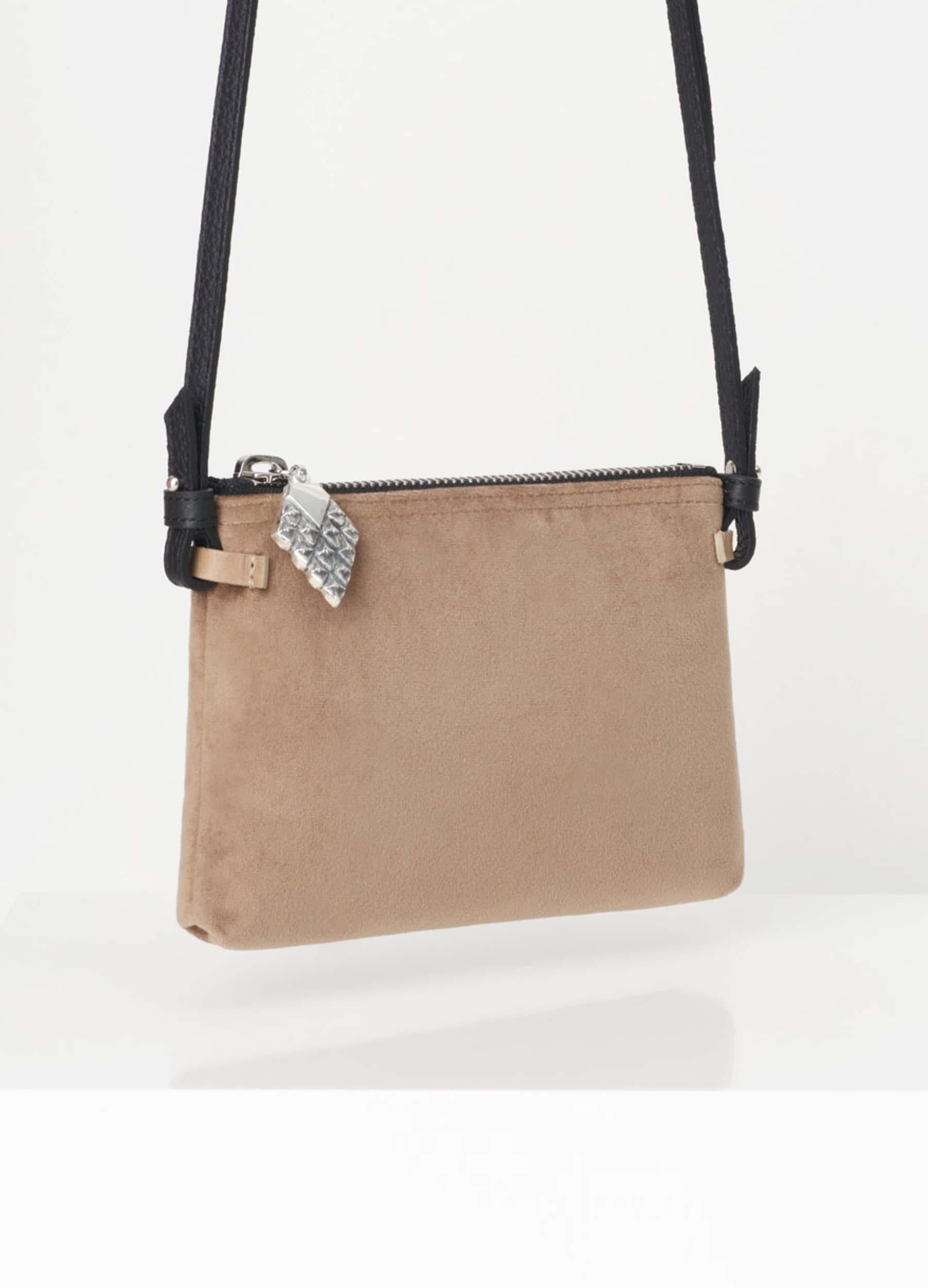 Vasu pikkulaukku