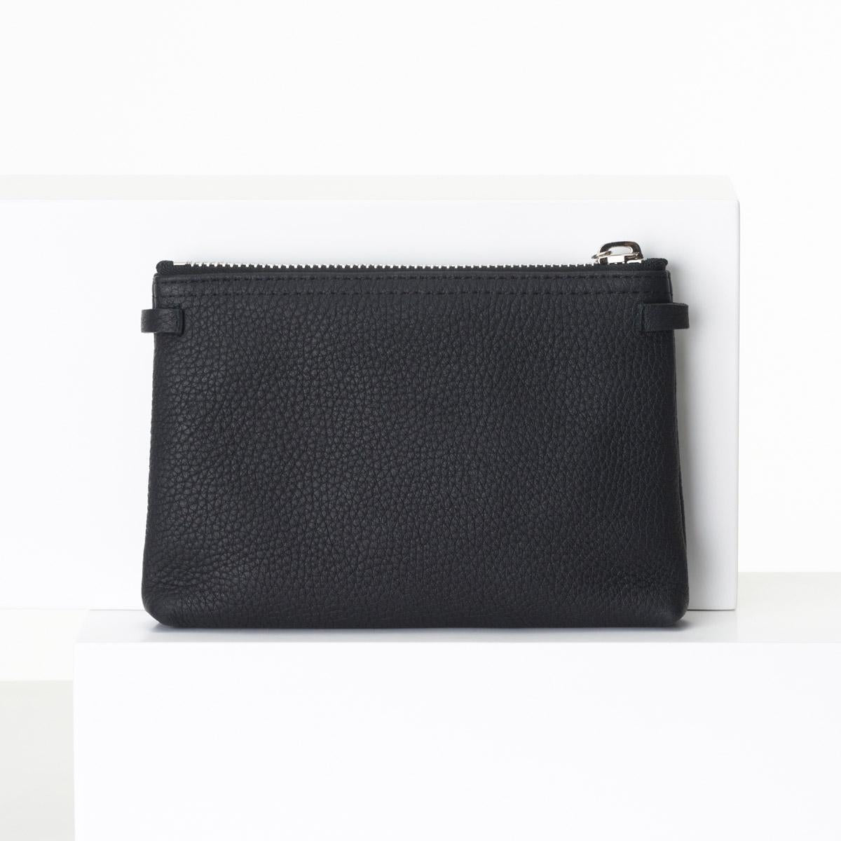 Vasu Crossbody